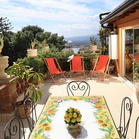 Le Terrazze Del Teatro Greco Villa Taormina Luaran gambar